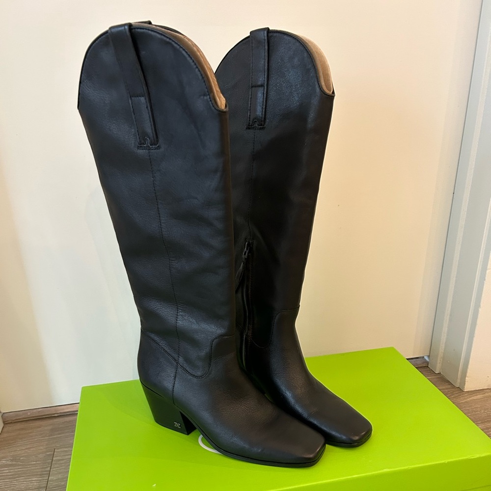 Brand New Aam Edelman Britten boots